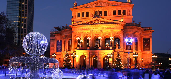 Beste in Frankfurt by Day, M Heute Fernsehprogramm by Night — Perfect Pair